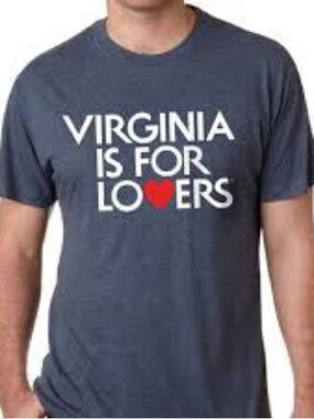 Gildan Navy 'Virginia Is For Lovers' Short Sleeve Tee with Red Heart
